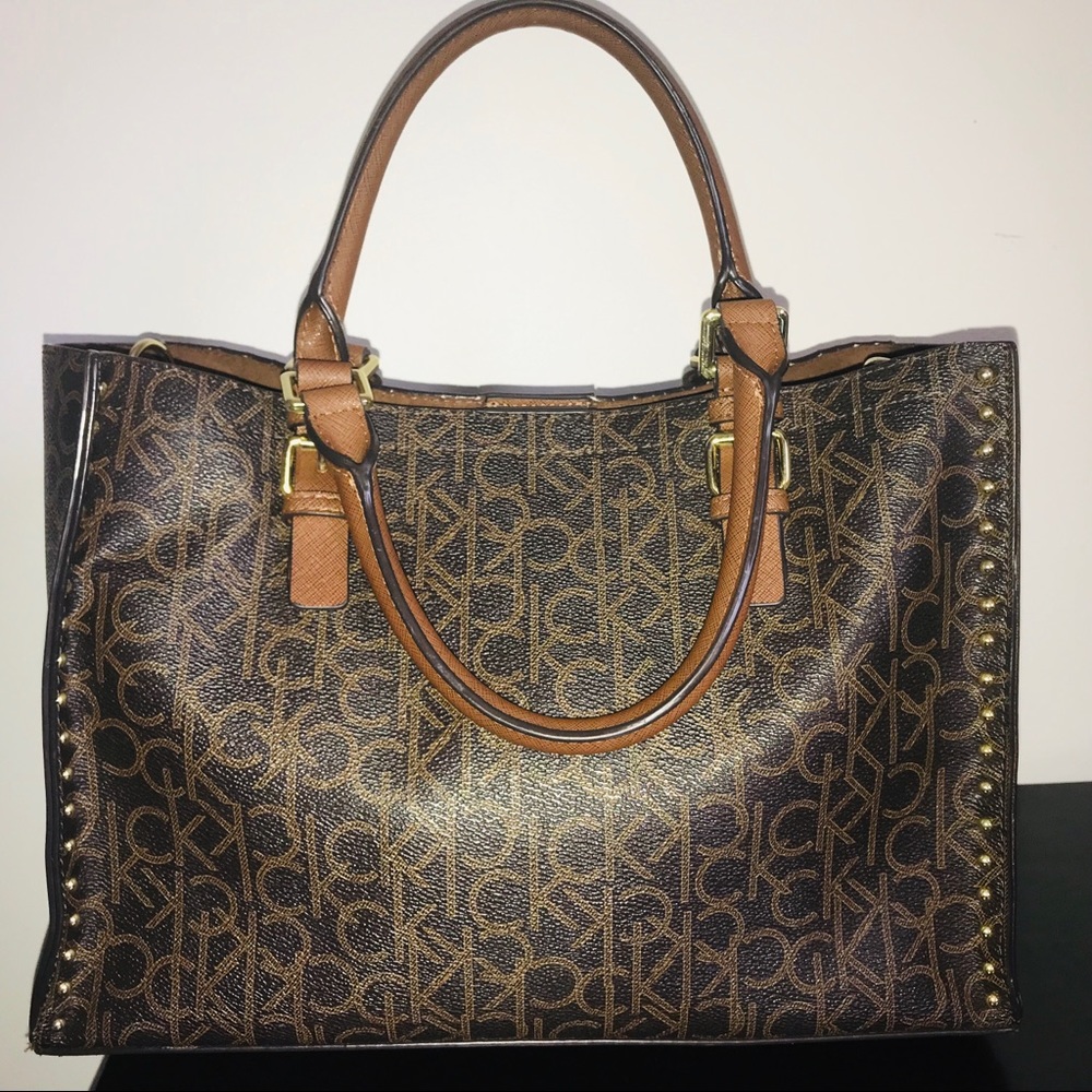 Calvin Klein tote bag with make up bag